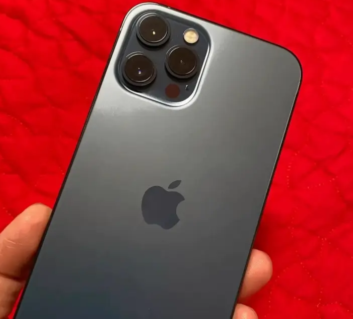 市南区苹果11PM换电池价格分享苹果iPhone 11 Pro Max换电池多少钱